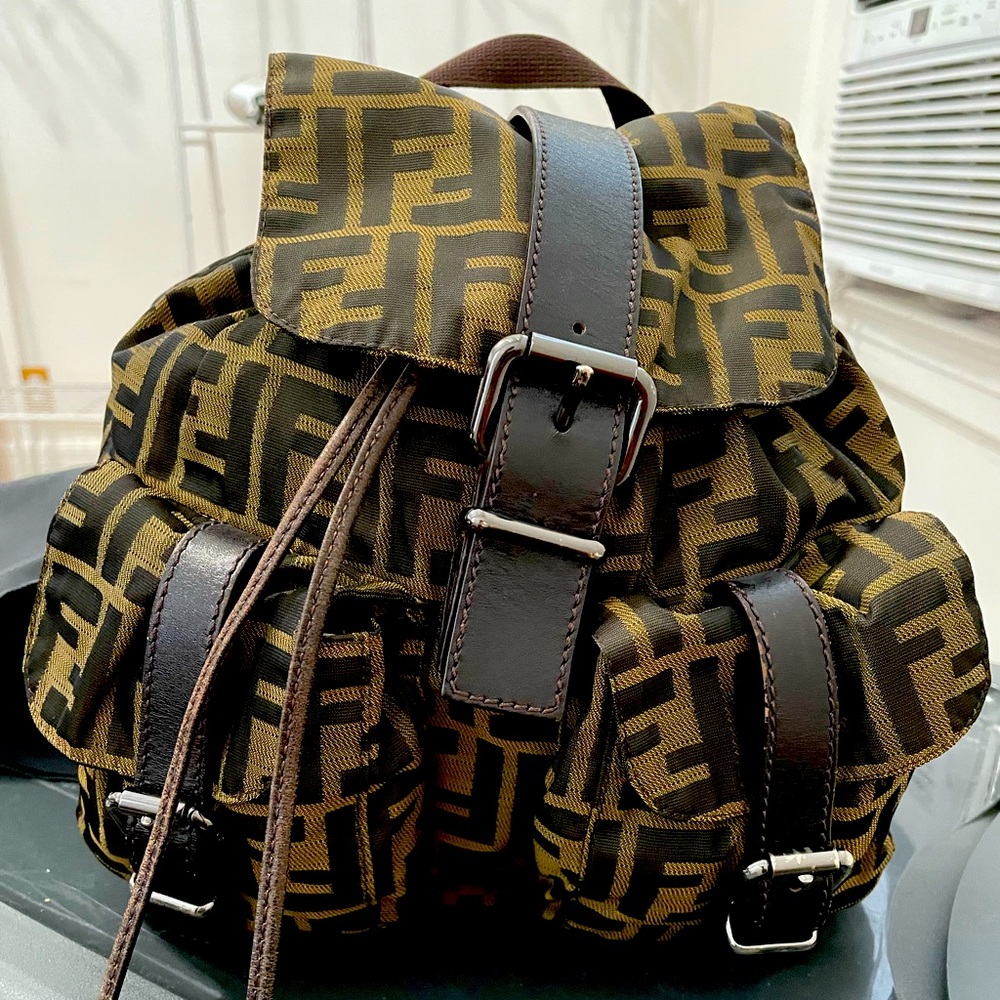 FENDI BACKPACK•RARE•AUTHENTIC•VINTAGE